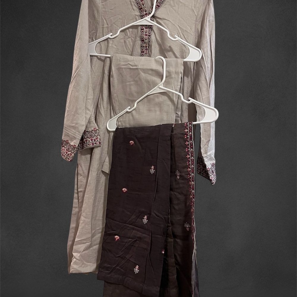 Elegant Embroidered Kurta Set - Beige and Brown shalwar kameez set